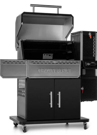 Masterbuilt Gravity Series™ 1150 Digital Charcoal Griddle + Smoker