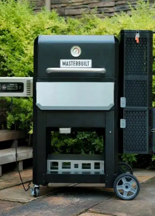 Masterbuilt Gravity Series™ 800 Digital Charcoal Griddle + Grill + Smoker