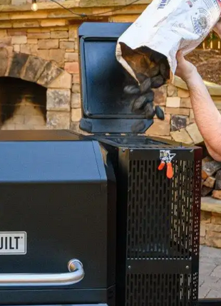 Masterbuilt Gravity Series™ 800 Digital Charcoal Griddle + Grill + Smoker